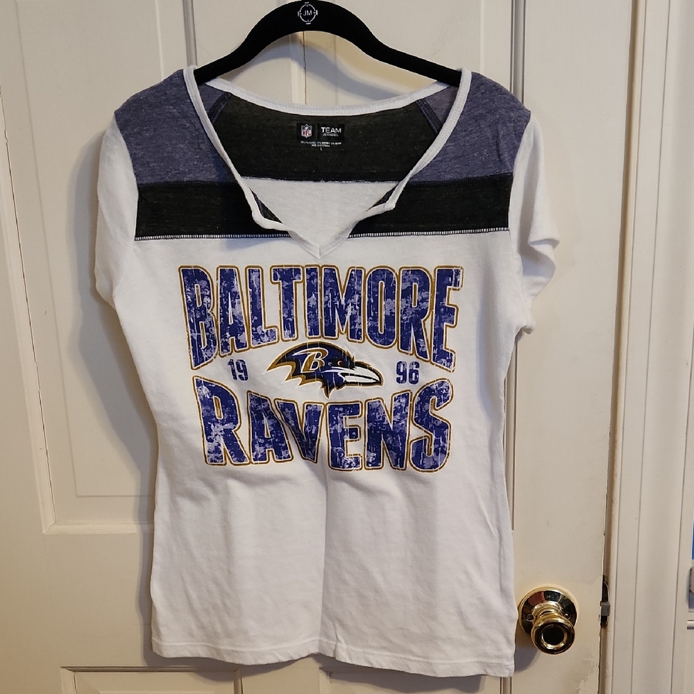 Team Apparel Baltimore Ravens White and Blue Tee Large